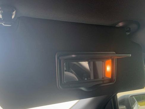 Used 2019 Ford Explorer XLT w/ Equipment Group 201A FWD image 26