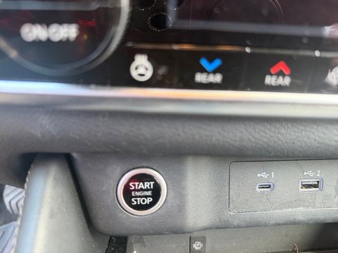 Used 2023 Nissan Rogue Platinum w/ Platinum Premium Package image 24