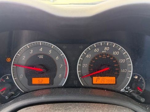 Used 2010 Toyota Corolla image 18