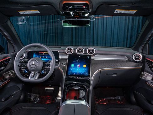 New 2025 Mercedes-Benz GLC 43 AMG 4MATIC image 13