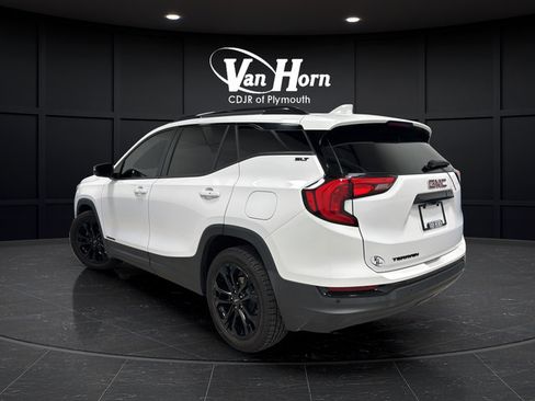 Used 2021 GMC Terrain SLT w/ Infotainment Package II FWD image 5