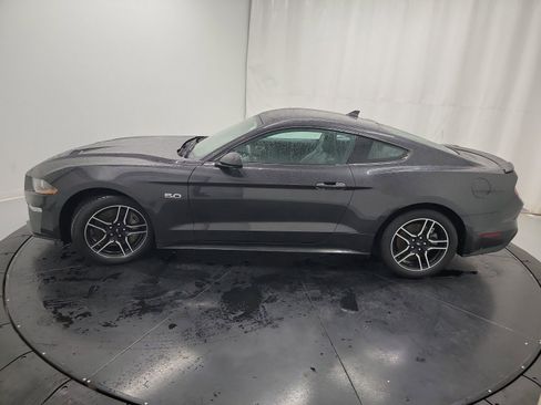 Used 2022 Ford Mustang GT Premium image 4