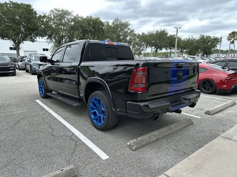 Used 2019 RAM 1500 Laramie AWD/4WD image 6