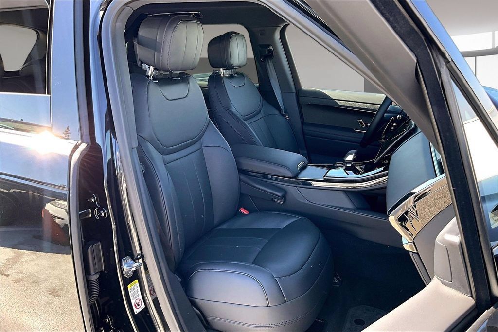 New 2026 Land Rover Range Rover Sport Dynamic SE AWD/4WD image 11