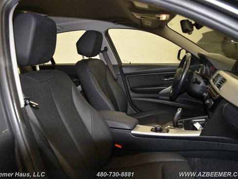 Used 2018 BMW 320i Sedan image 15