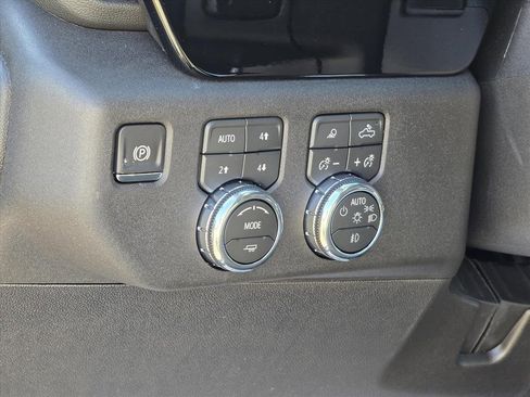 New 2026 GMC Sierra 2500 SLT w/ SLT Convenience Package image 8