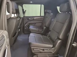 Used 2021 GMC Yukon XL Denali video 2