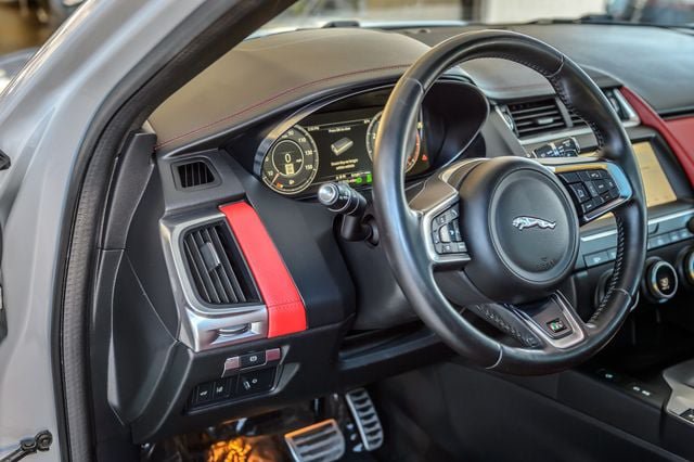 Used 2020 Jaguar E-PACE R-Dynamic HSE AWD/4WD image 25