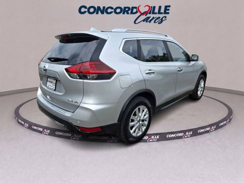 Used 2020 Nissan Rogue SV AWD/4WD image 6