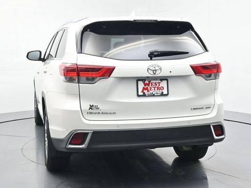 Used 2019 Toyota Highlander Limited AWD/4WD image 30