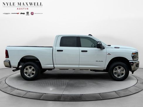 New 2026 RAM 2500 Big Horn AWD/4WD image 17