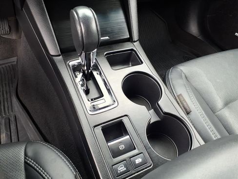 Used 2019 Subaru Outback 3.6R Limited w/ Popular Package #2 image 8