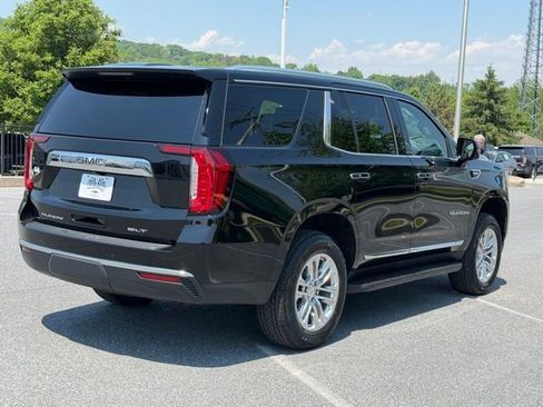 Certified 2023 GMC Yukon SLT w/ SLT Premium Package AWD/4WD image 16
