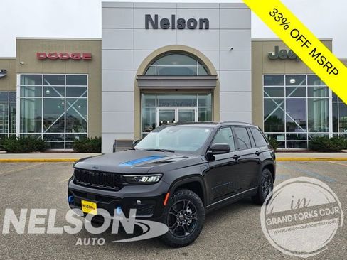 New 2025 Jeep Grand Cherokee Trailhawk image 1