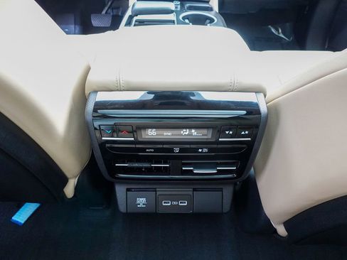 Certified 2023 Acura MDX SH-AWD w/ Technology Package image 24