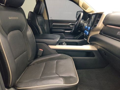 Used 2019 RAM 1500 Laramie RWD image 21