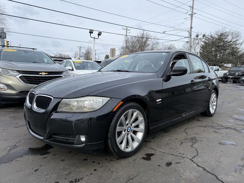 Used 2011 BMW 328i xDrive Sedan image 1