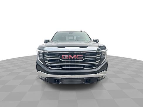 Certified 2023 GMC Sierra 1500 SLT w/ SLT Premium Package image 3