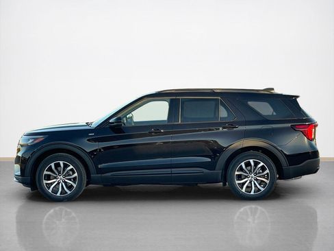 New 2026 Ford Explorer ST-Line image 4