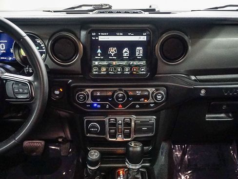 Used 2023 Jeep Wrangler Unlimited w/ 8.4" Radio Group image 17