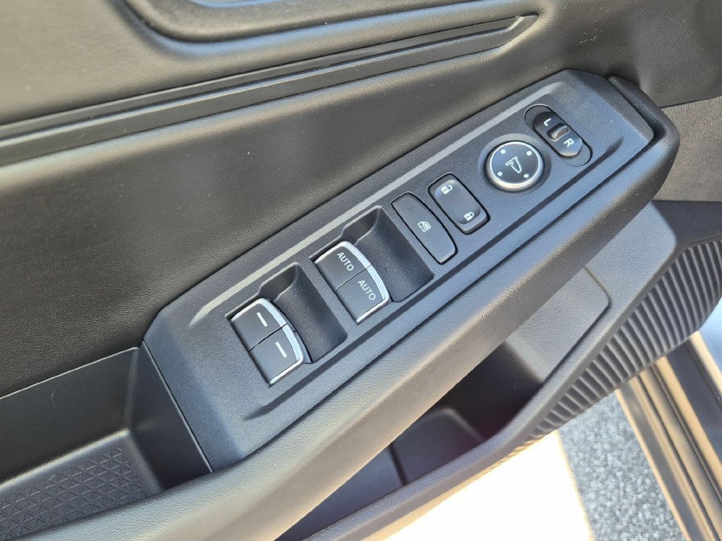 Used 2025 Honda Accord SE image 13