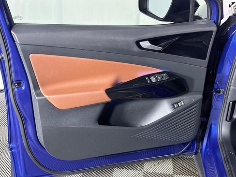 Used 2021 Volkswagen ID.4 Pro S w/ Gradient Package image 11
