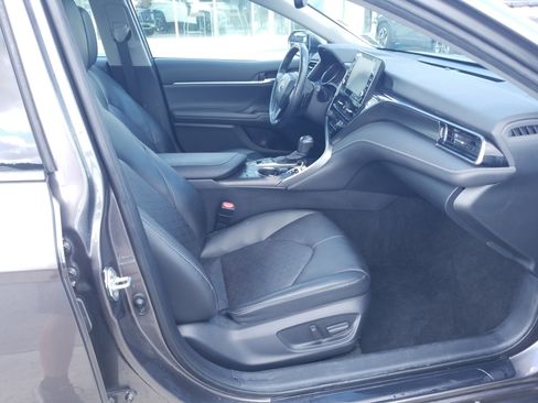 Used 2023 Toyota Camry XSE image 17