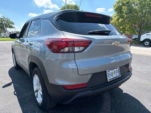 Used 2024 Chevrolet TrailBlazer LS w/ LS Convenience Package FWD image 8