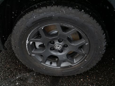 Certified 2025 Honda Pilot TrailSport image 15