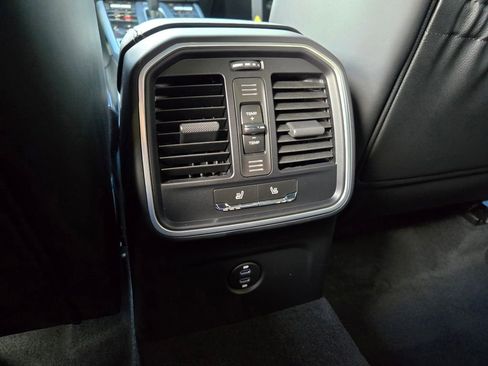 New 2026 Porsche Macan Turbo image 19