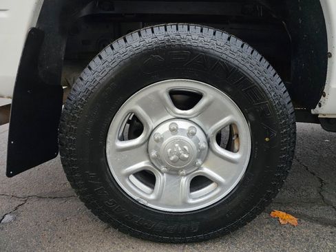 Used 2015 RAM 2500 Tradesman w/ Protection Group image 18