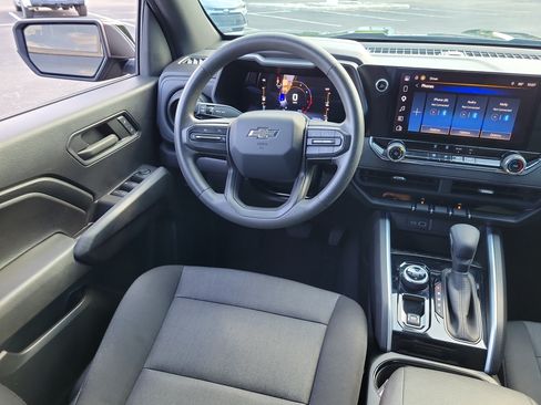 Used 2023 Chevrolet Colorado Trail Boss w/ Technology Package AWD/4WD image 16