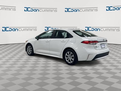 Used 2022 Toyota Corolla LE FWD image 6