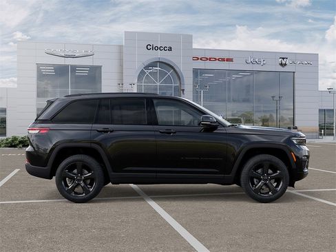 New 2025 Jeep Grand Cherokee Limited image 21