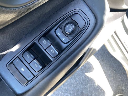 Used 2020 Subaru Outback AWD/4WD image 18