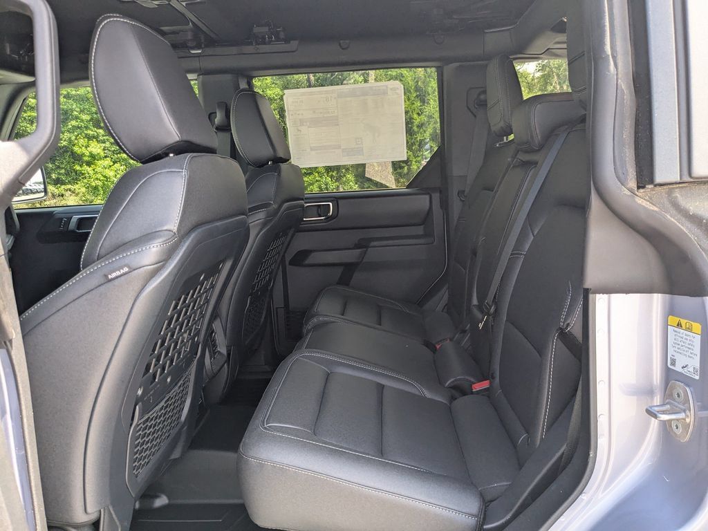 New 2025 Ford Bronco Badlands AWD/4WD image 15