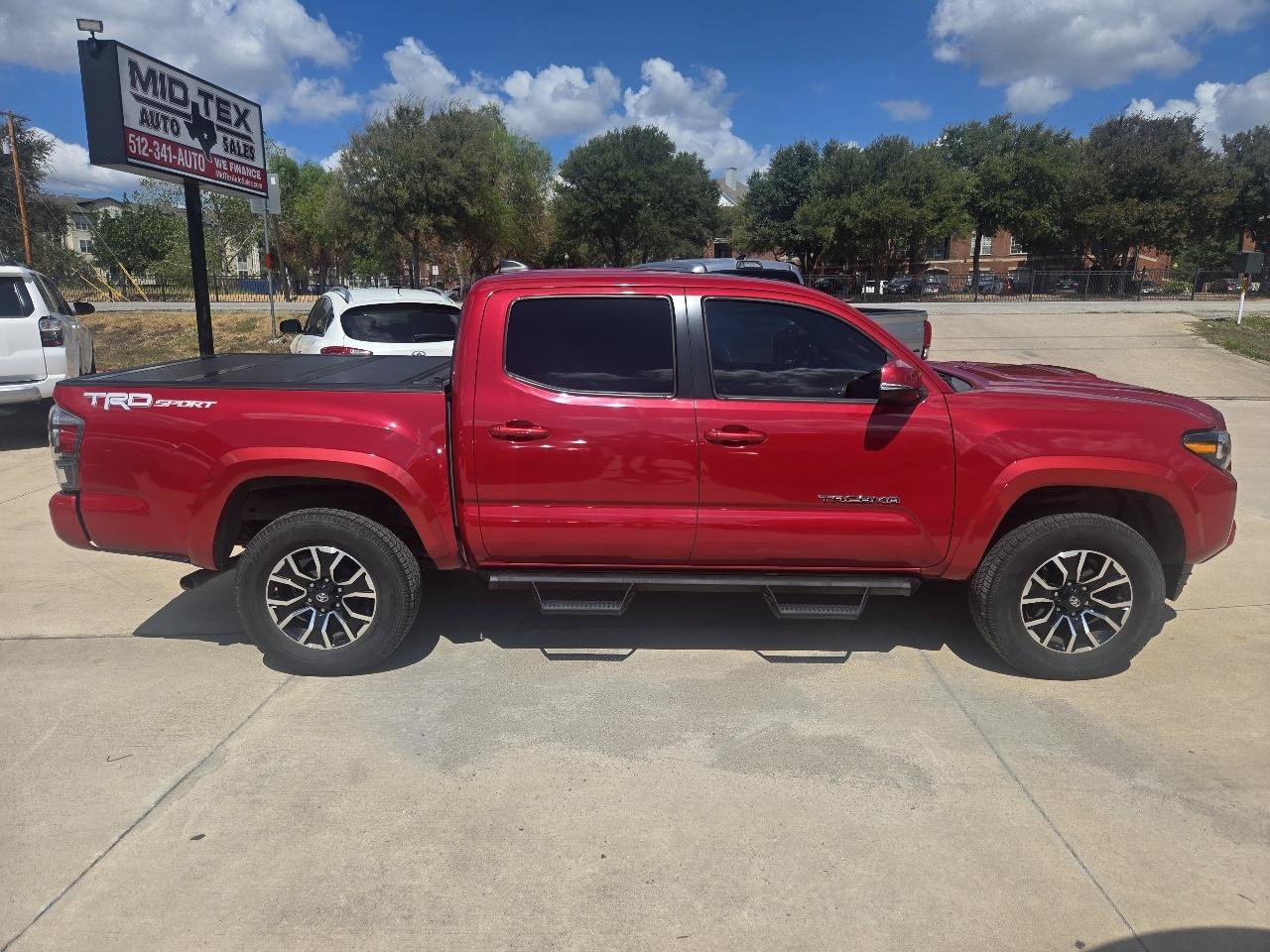 Used 2020 Toyota Tacoma TRD Sport w/ TRD Premium Sport Package RWD image 5