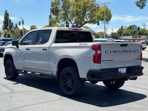 New 2026 Chevrolet Silverado 1500 Custom Trail Boss w/ Turbomax Blackout Package AWD/4WD image 4