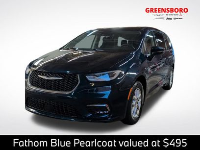 Used 2023 Chrysler Pacifica Touring-L
