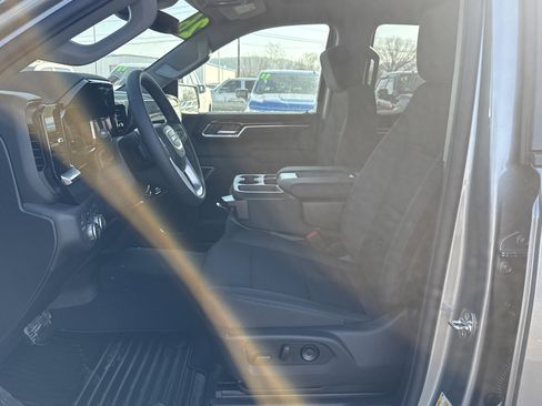 New 2026 GMC Sierra 1500 Elevation image 11