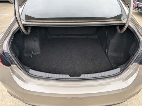 Certified 2022 Chevrolet Malibu LT FWD image 17