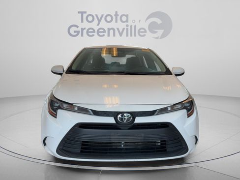 Used 2024 Toyota Corolla LE FWD image 9