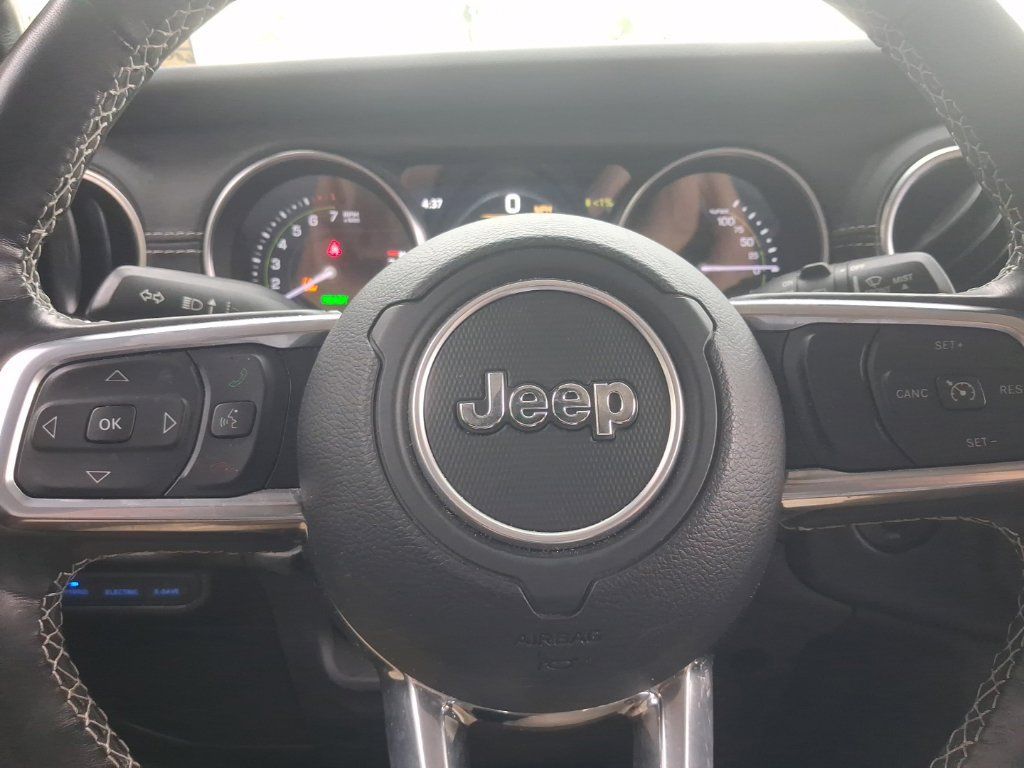 Used 2021 Jeep Wrangler Unlimited Sahara w/ Cold Weather Group AWD/4WD image 26