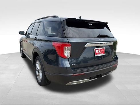 Used 2023 Ford Explorer XLT w/ Equipment Group 202A AWD/4WD image 7