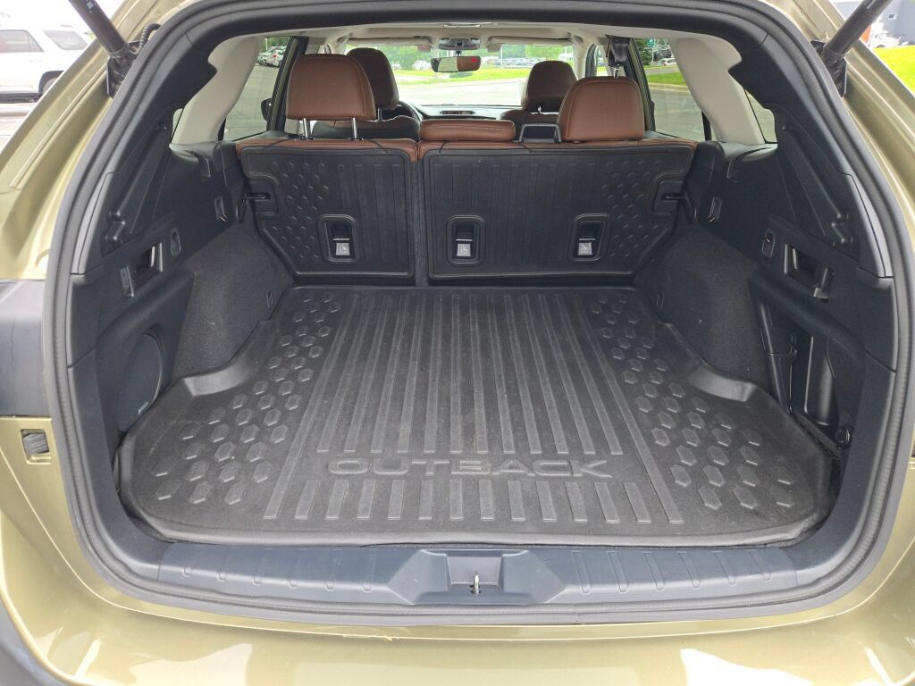 Used 2021 Subaru Outback Touring XT AWD/4WD image 17