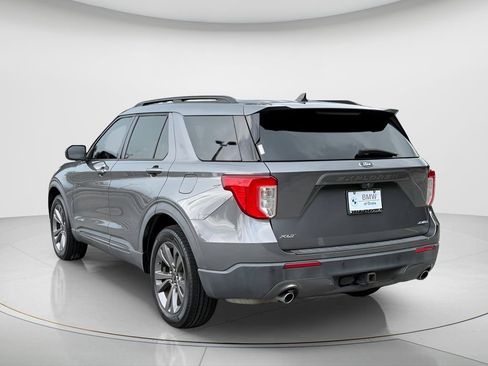 Used 2021 Ford Explorer XLT w/ Equipment Group 202A AWD/4WD image 7