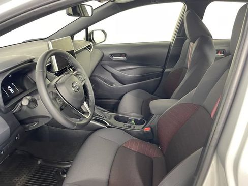 Used 2026 Toyota Corolla SE w/ SE Premium Package AWD/4WD image 2