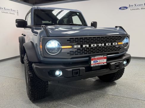 Used 2023 Ford Bronco Badlands w/ Sasquatch Package image 38