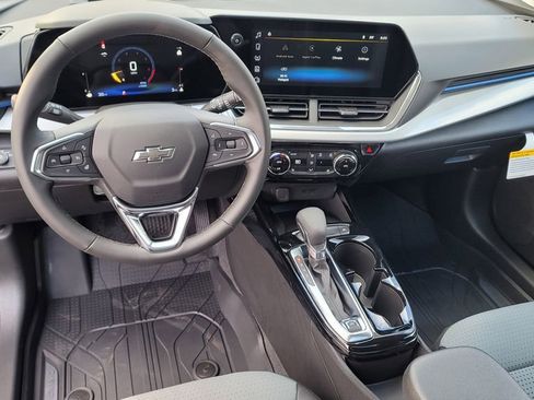 New 2026 Chevrolet Trax LT image 24