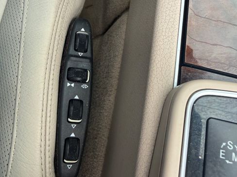 Used 2014 Mercedes-Benz E 350 Cabriolet image 12